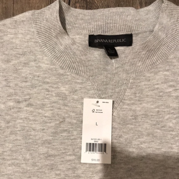 NWT Banana Republic Drama Sleeve Sweater Size L - Picture 2 of 4